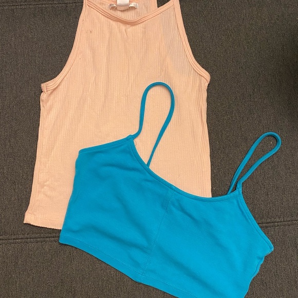 Several tops - Picture 8 of 8